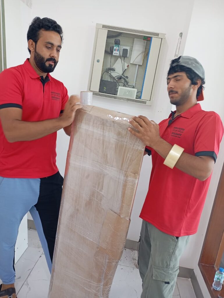 db9a04c5 9f7c 4b5e acb1 a3b5a38a2e32